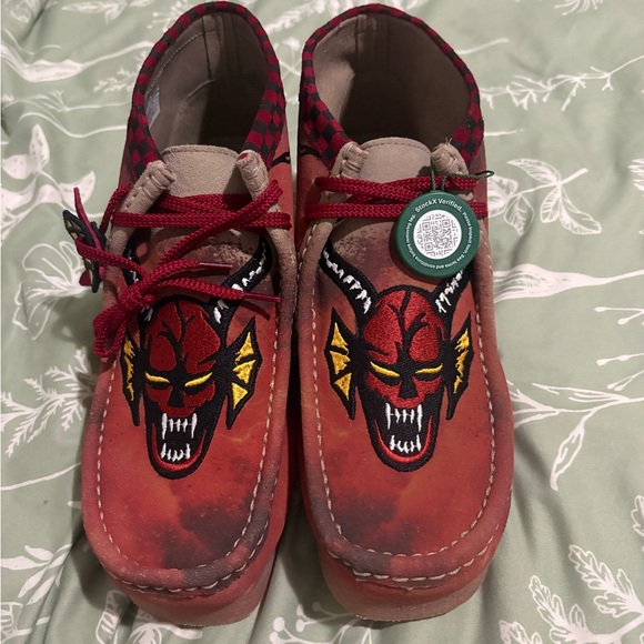 Clarks Stranger Things boots - Picture 5 of 13